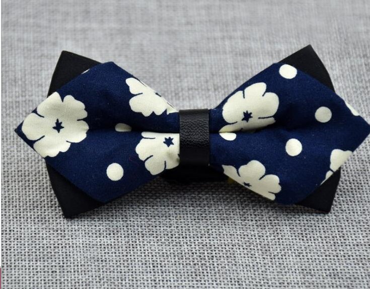 Men's Navy Blue Floral 100% Cotton Pre-Tied Bow Tie - Amedeo Exclusive